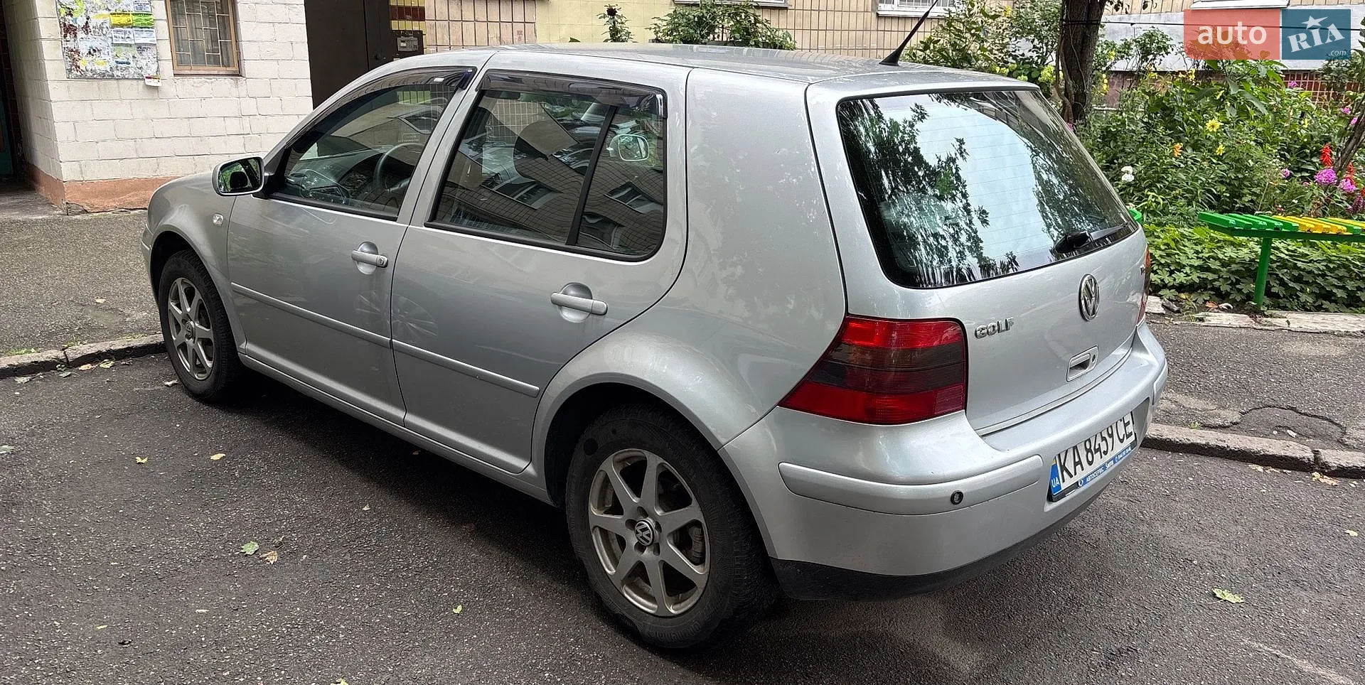 Volkswagen Golf, 2002