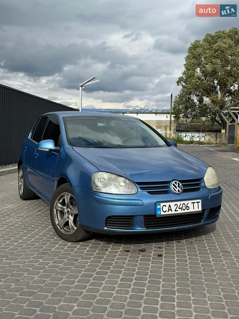 Volkswagen Golf, 2004