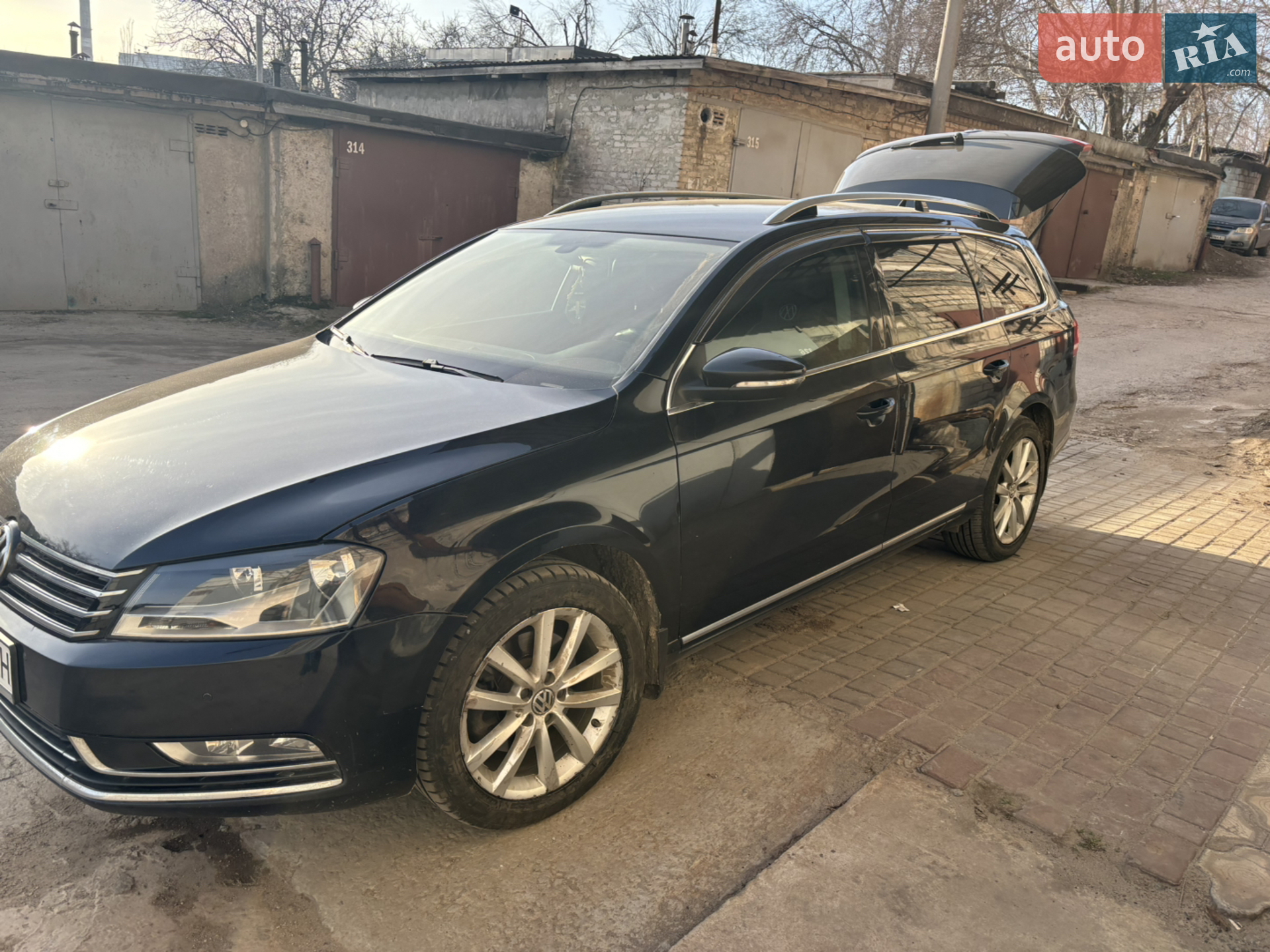 Volkswagen Passat, 2011