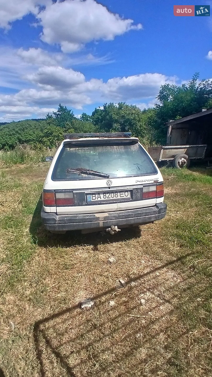 Volkswagen Passat, 1990
