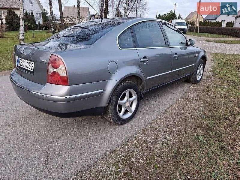 Volkswagen Passat, 2002