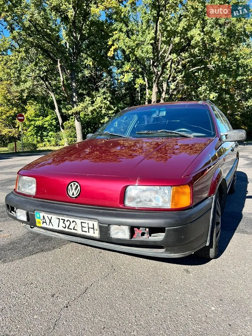 Volkswagen Passat, 1990