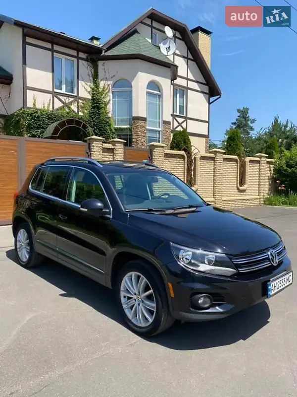 Volkswagen Tiguan, 2011