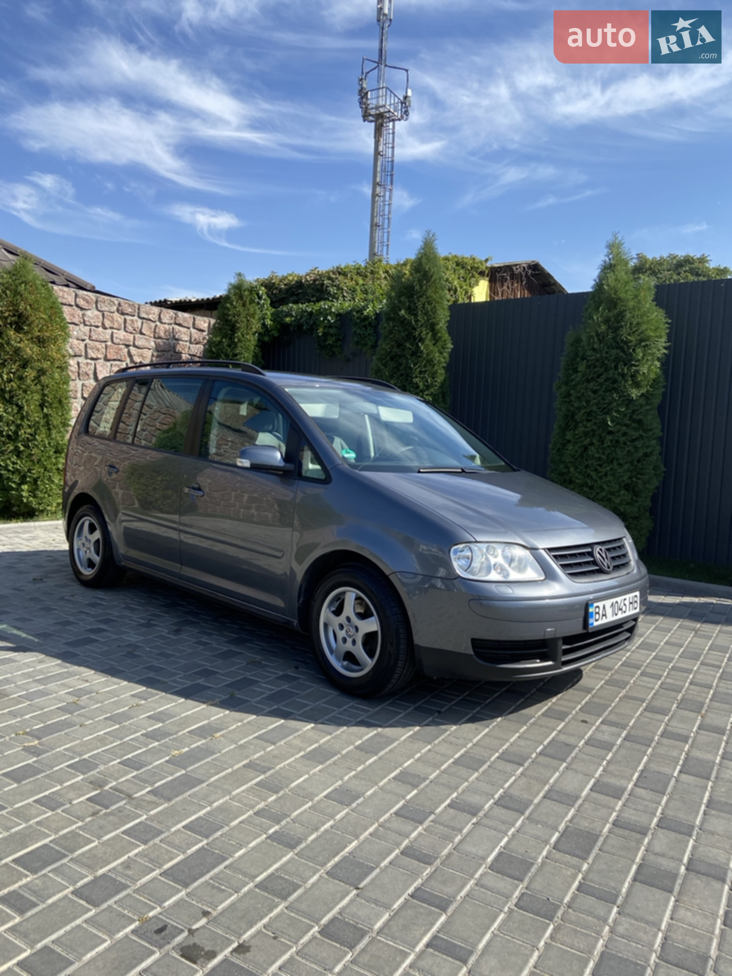 Volkswagen Touran, 2005