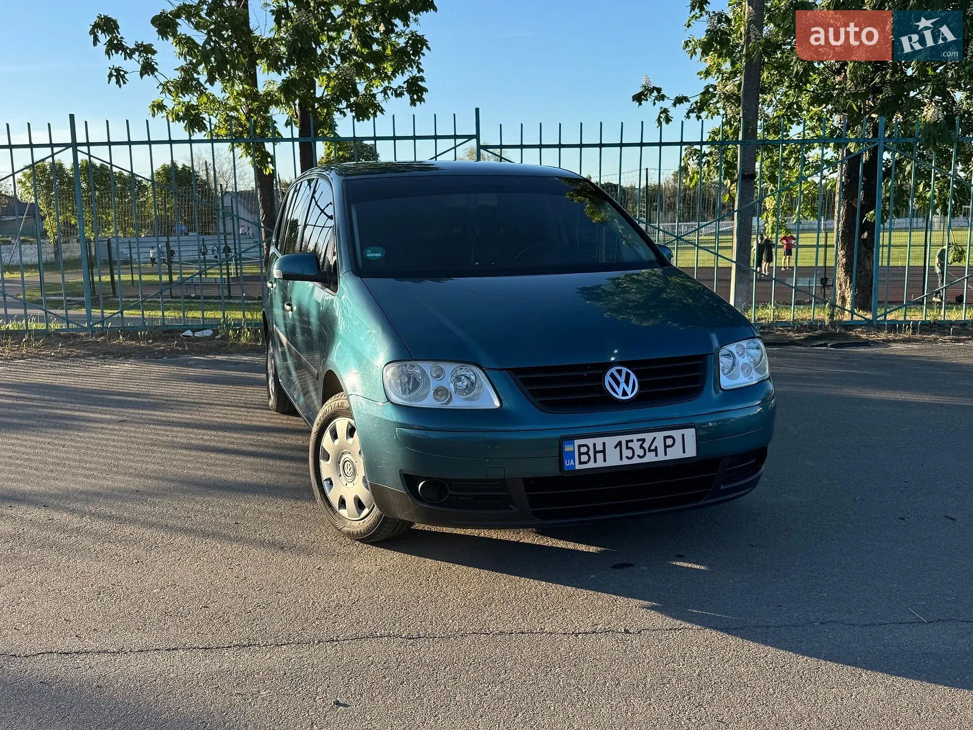 Volkswagen Touran, 2004