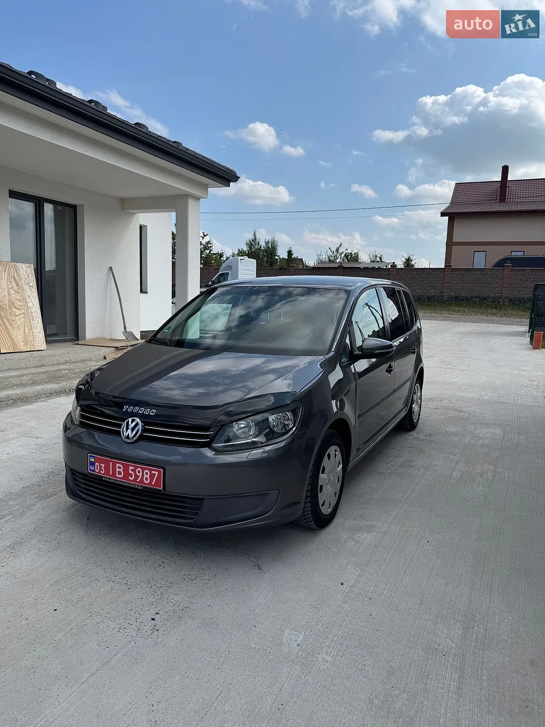 Volkswagen Touran, 2010
