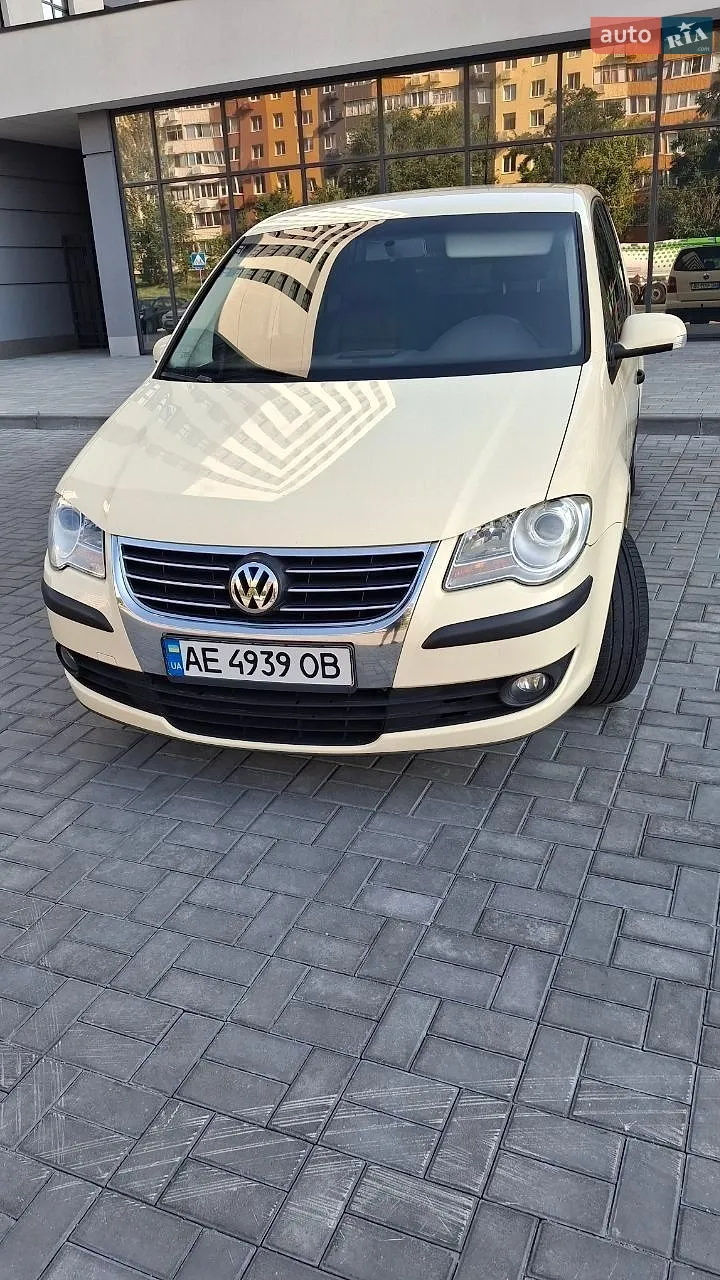 Volkswagen Touran, 2008
