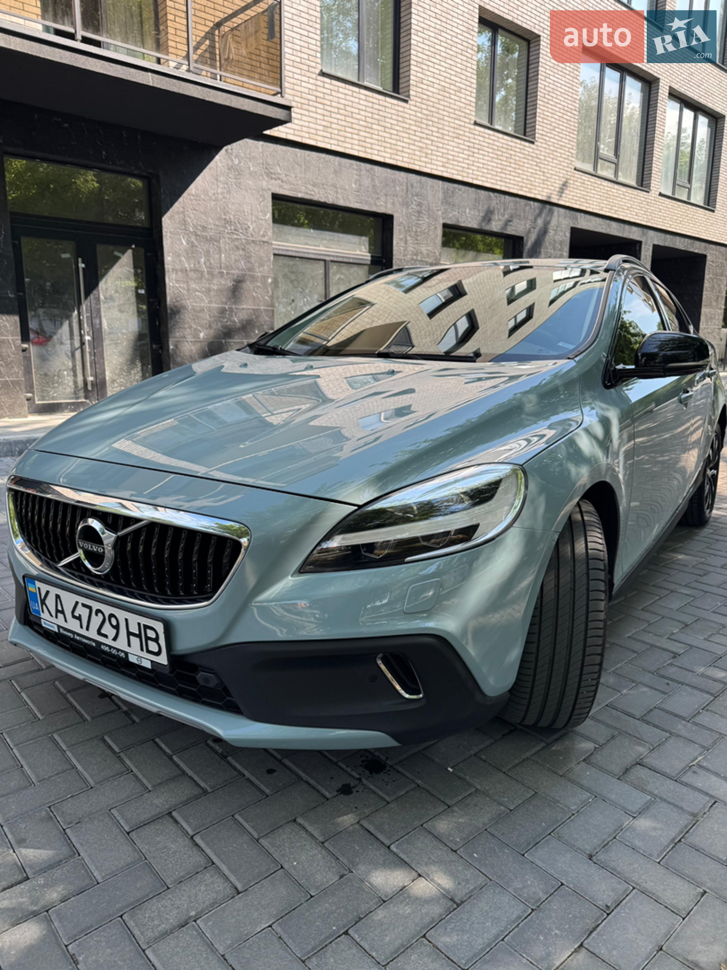 Volvo V40 Cross Country, 2019