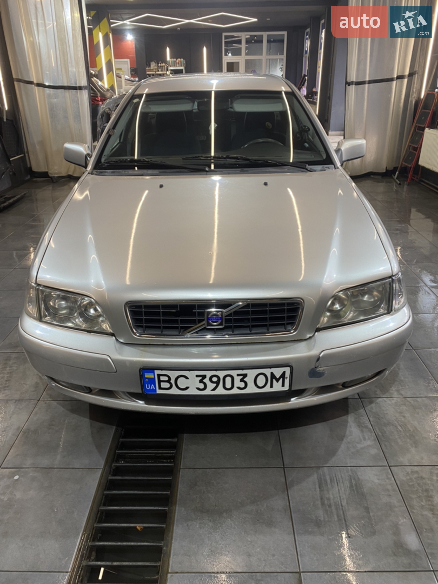 Volvo V40, 2003