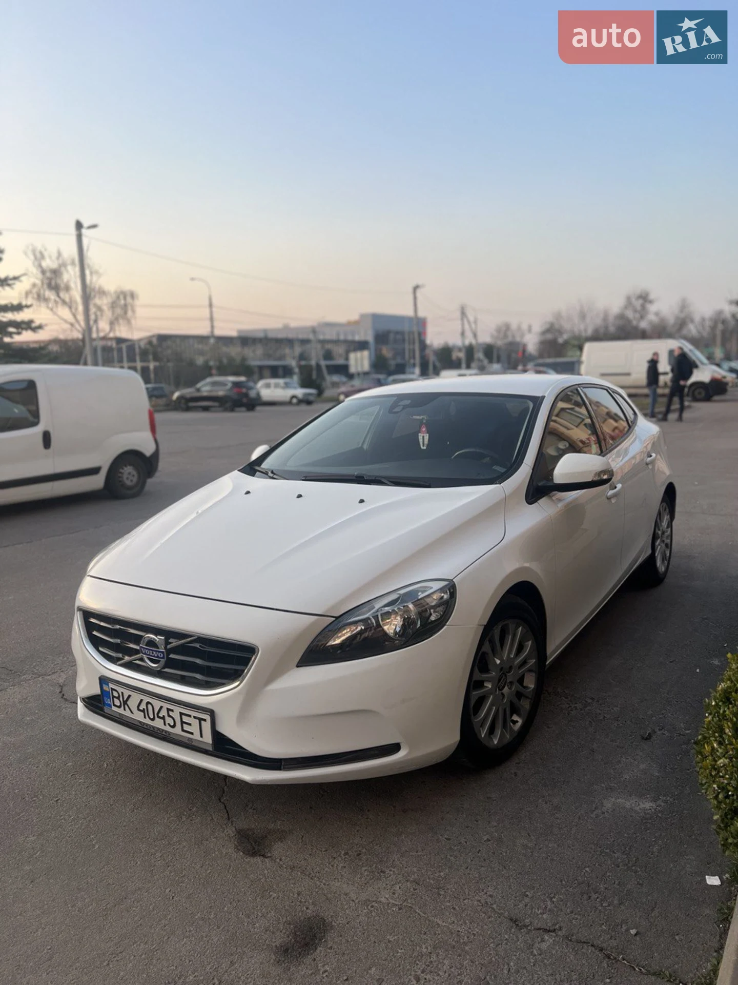 Volvo V40, 2013