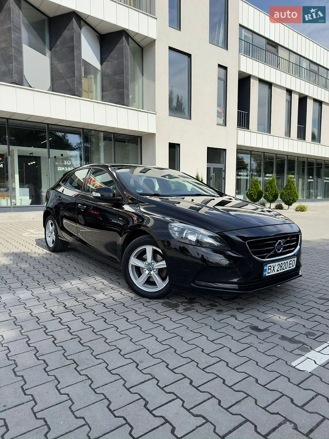 Volvo V40, 2015