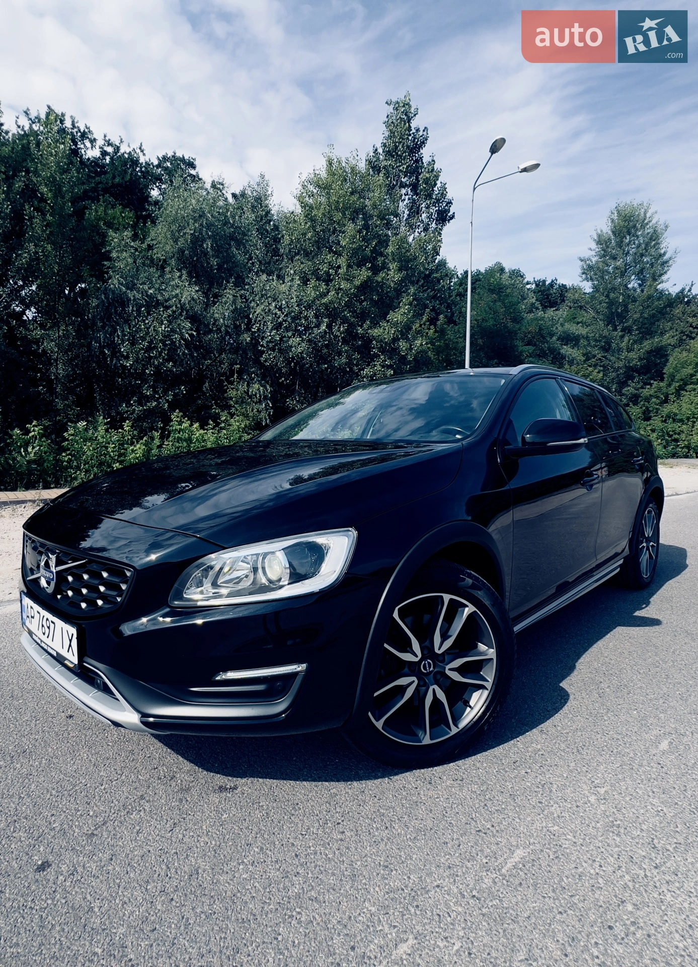 Volvo V60, 2015