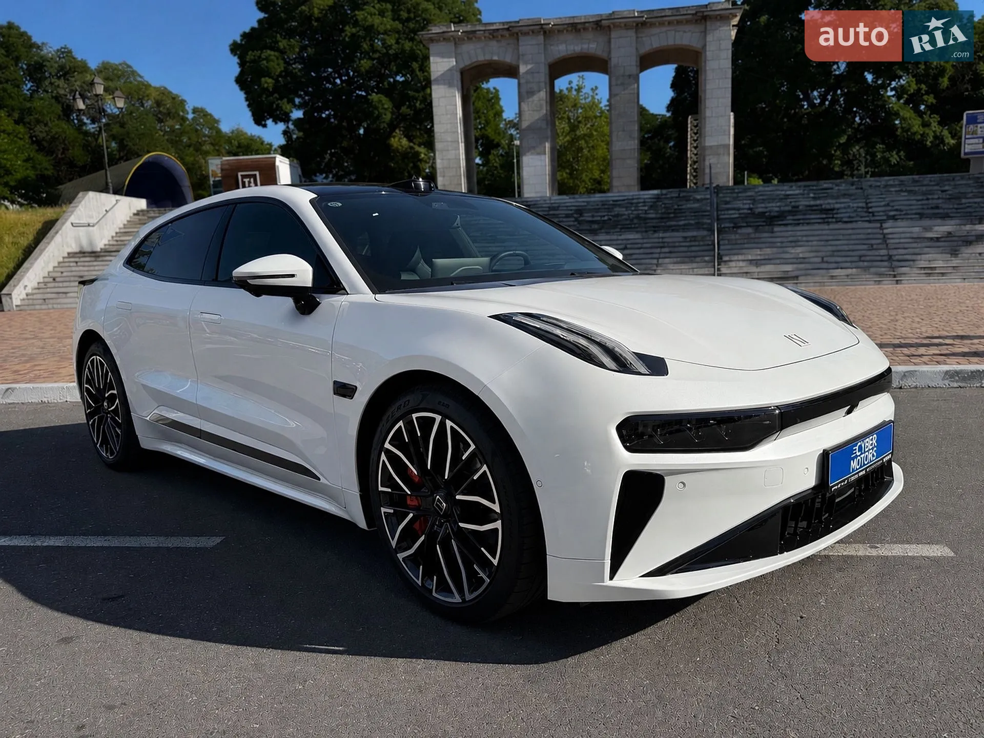 Zeekr 001, 2025