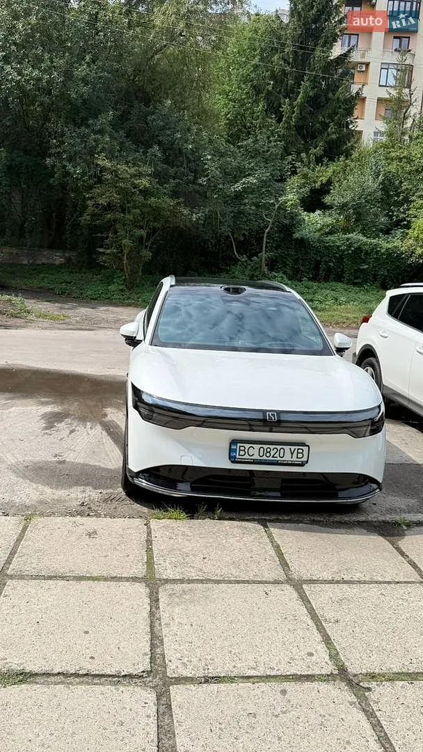 Zeekr 7X, 2024