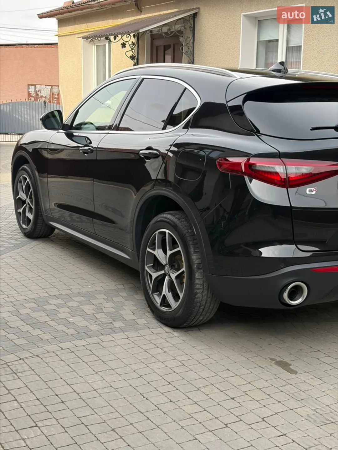Alfa Romeo Stelvio 2019 — 1