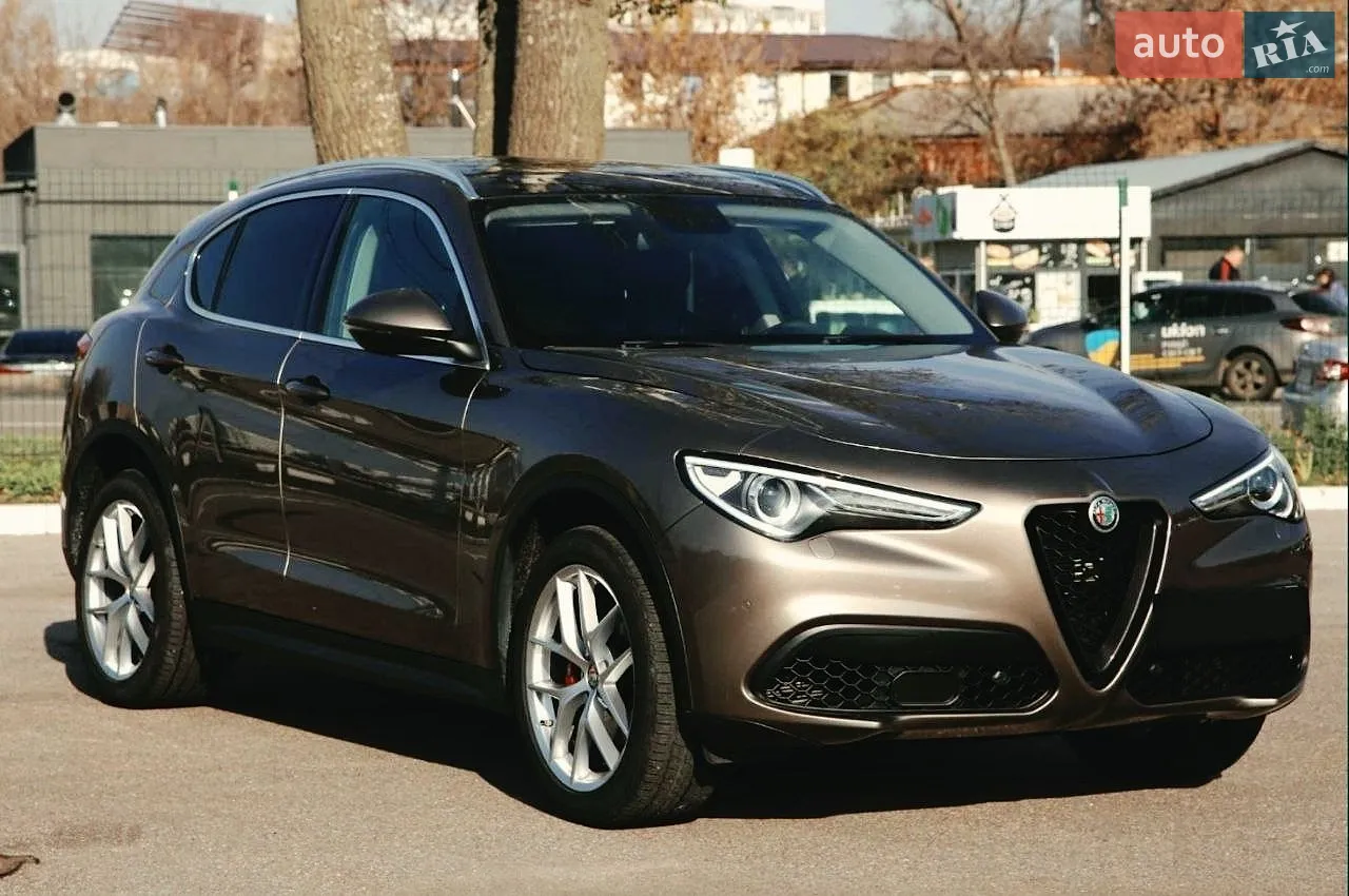 Alfa Romeo Stelvio, 2019