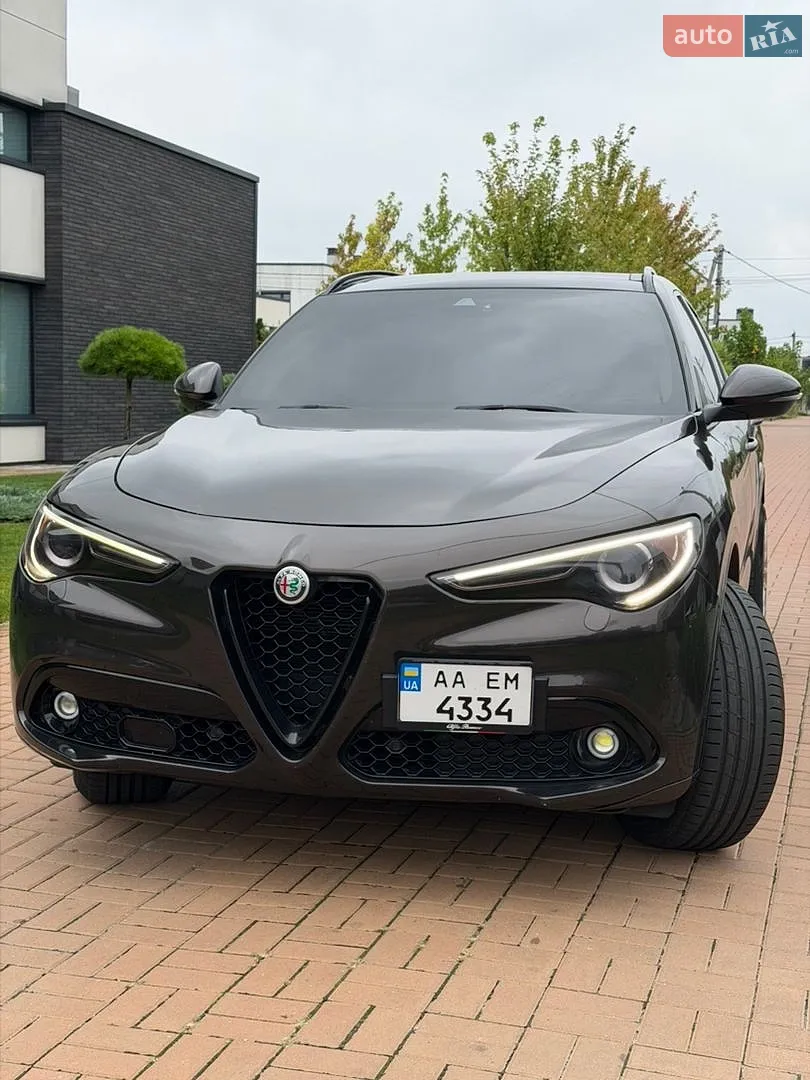 Alfa Romeo Stelvio, 2019