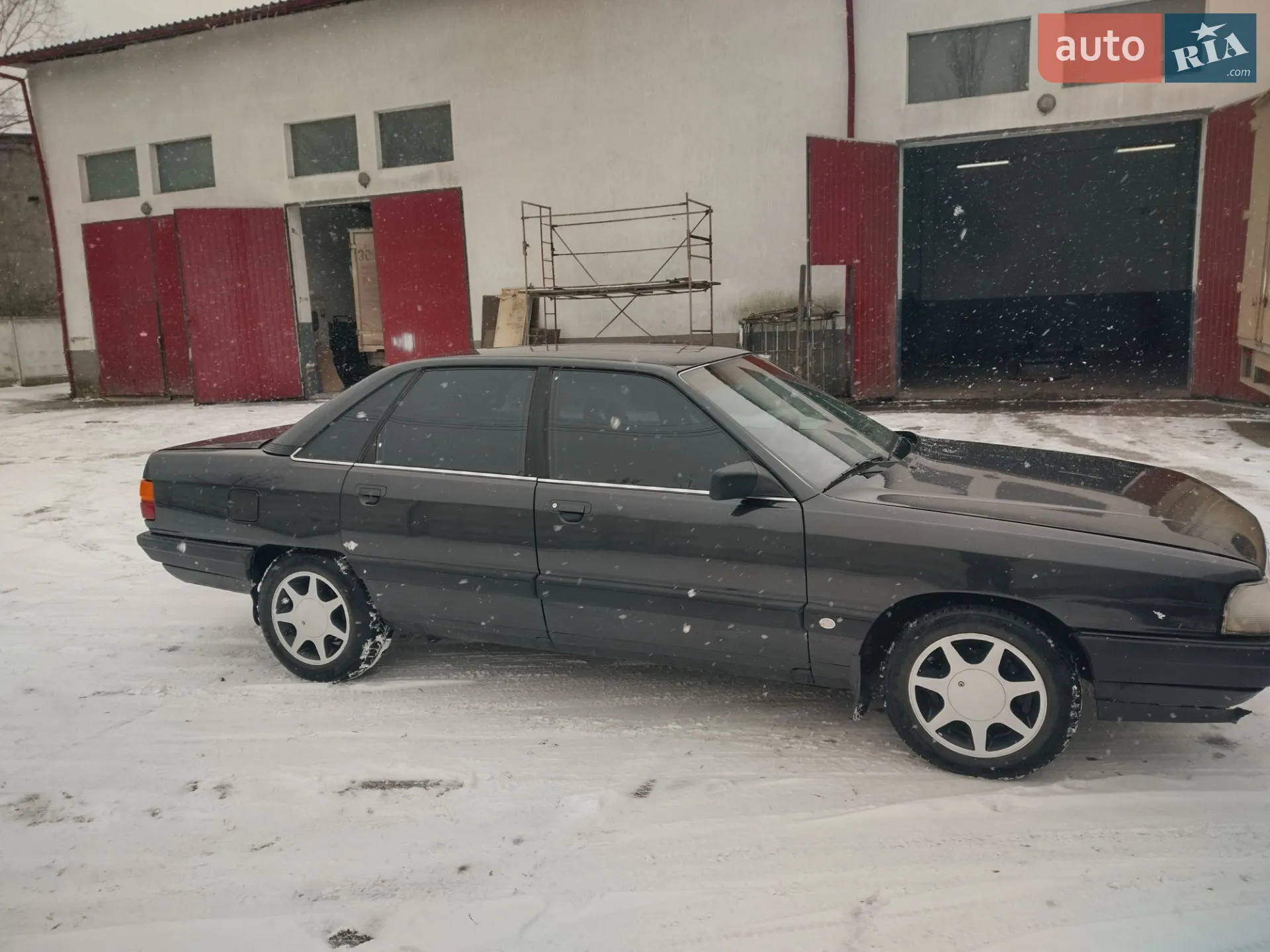 Audi 100, 1987