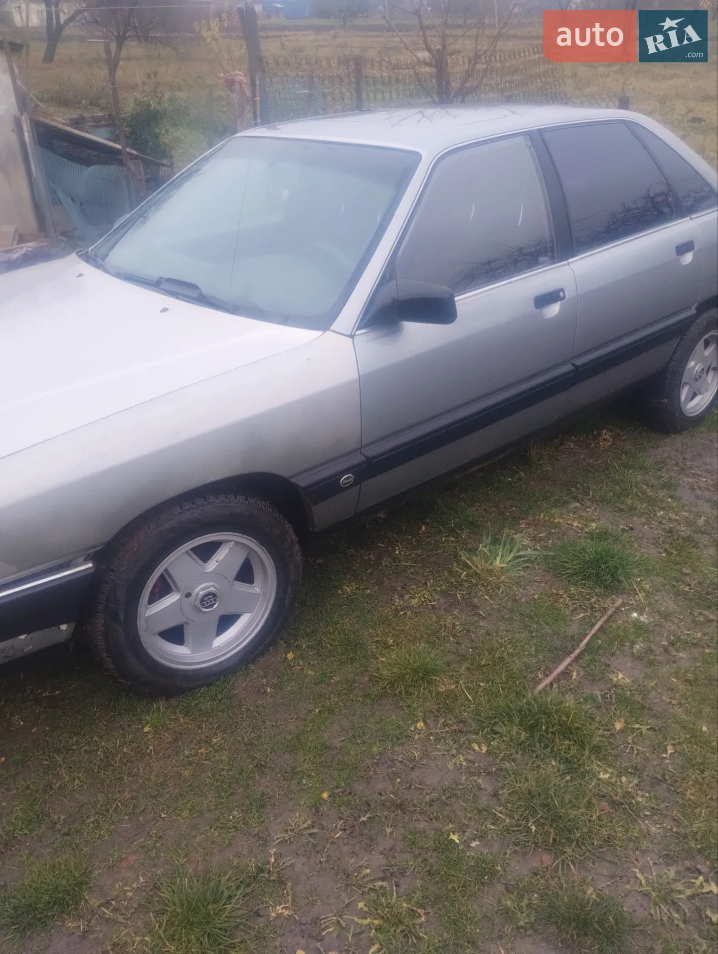 Audi 100, 1988