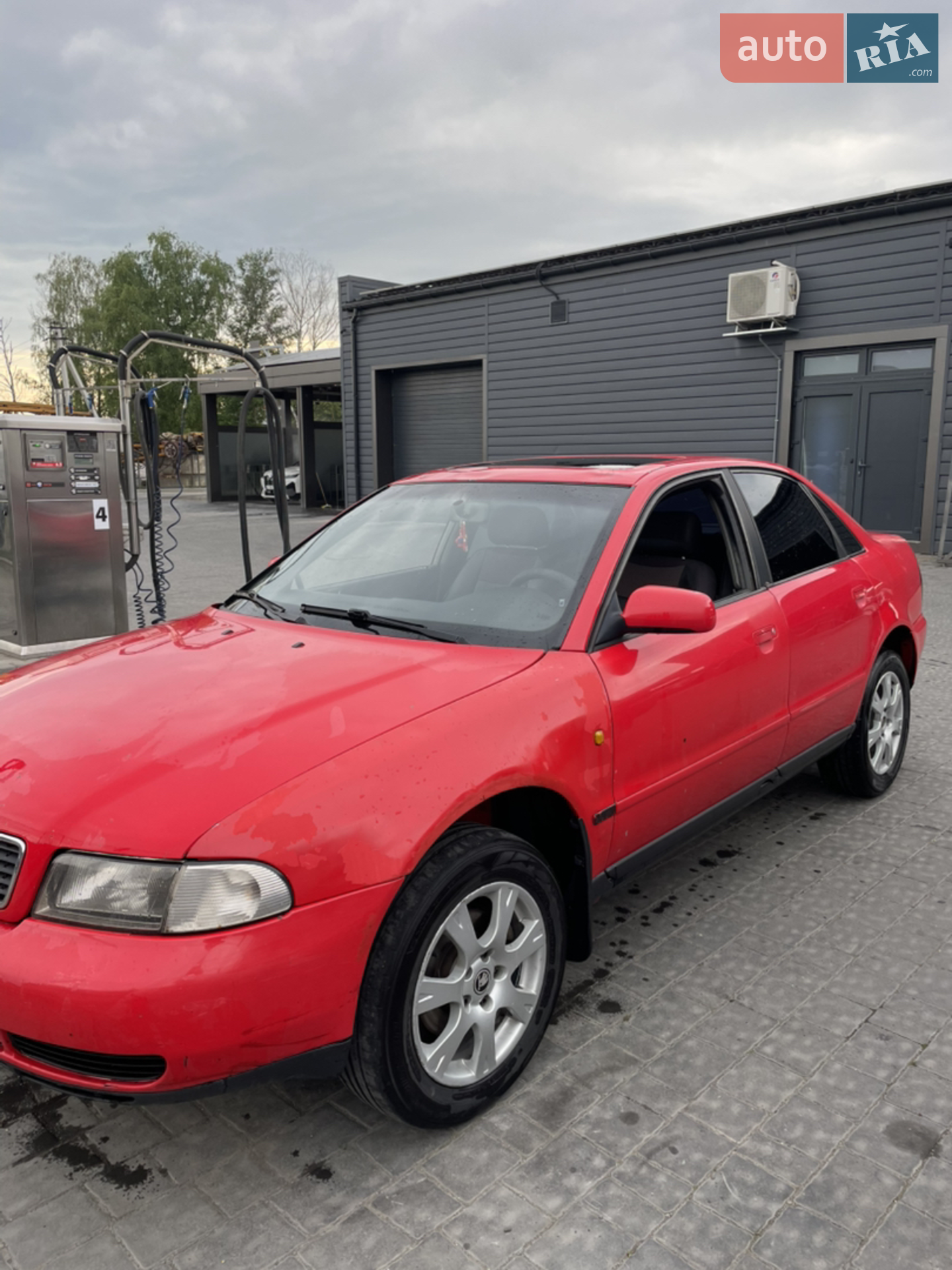 Audi A4, 1998