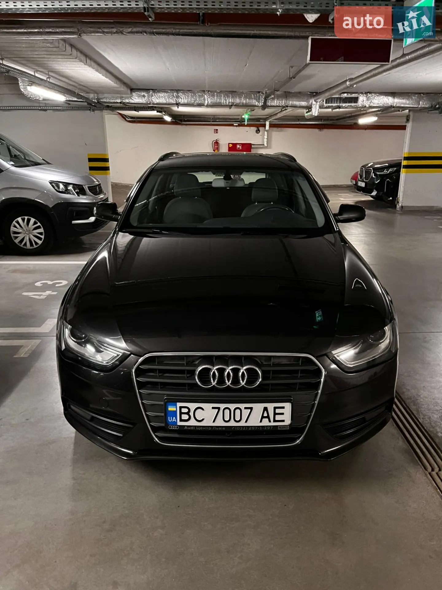 Audi A4, 2012