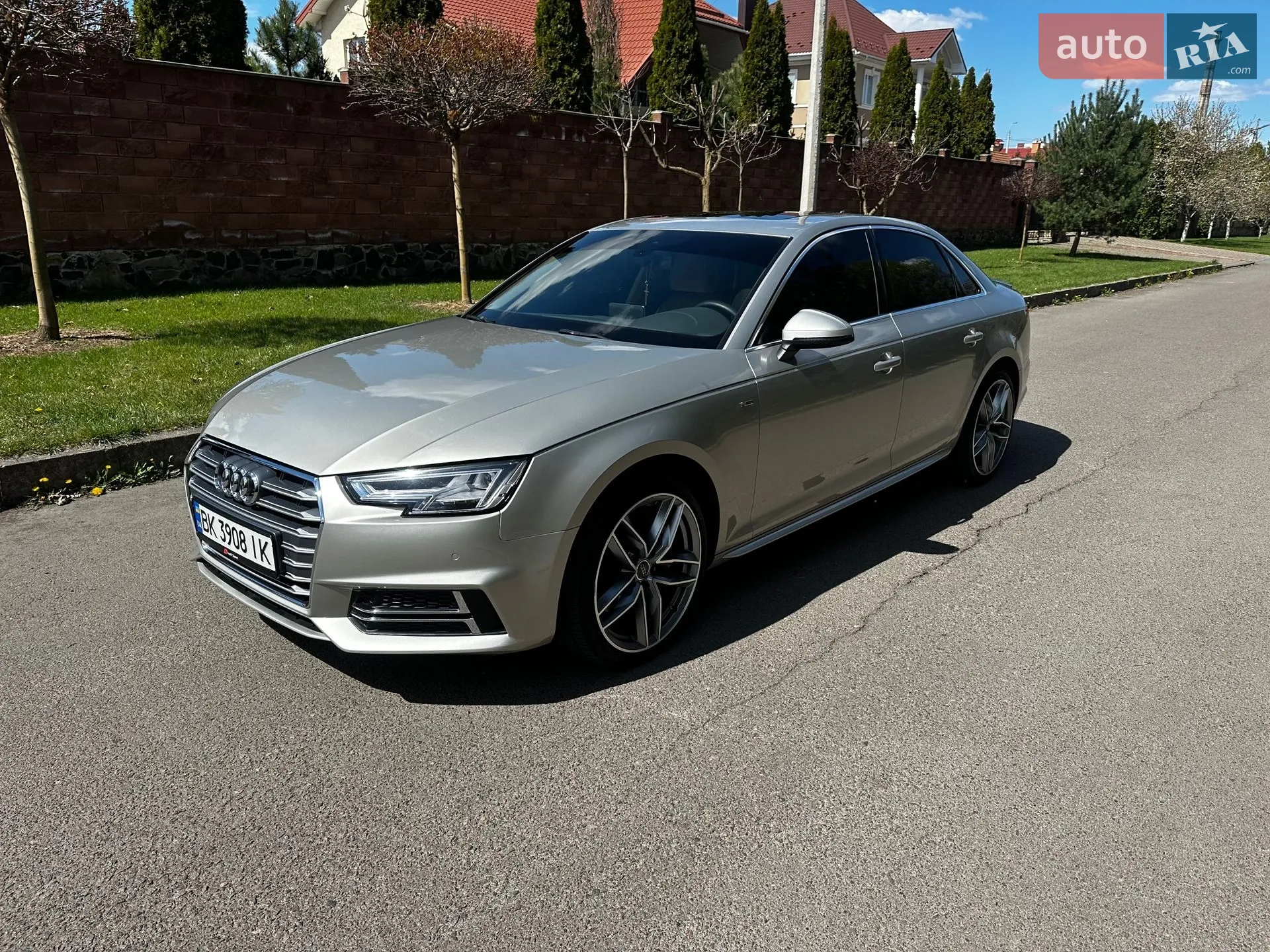 Audi A4, 2016