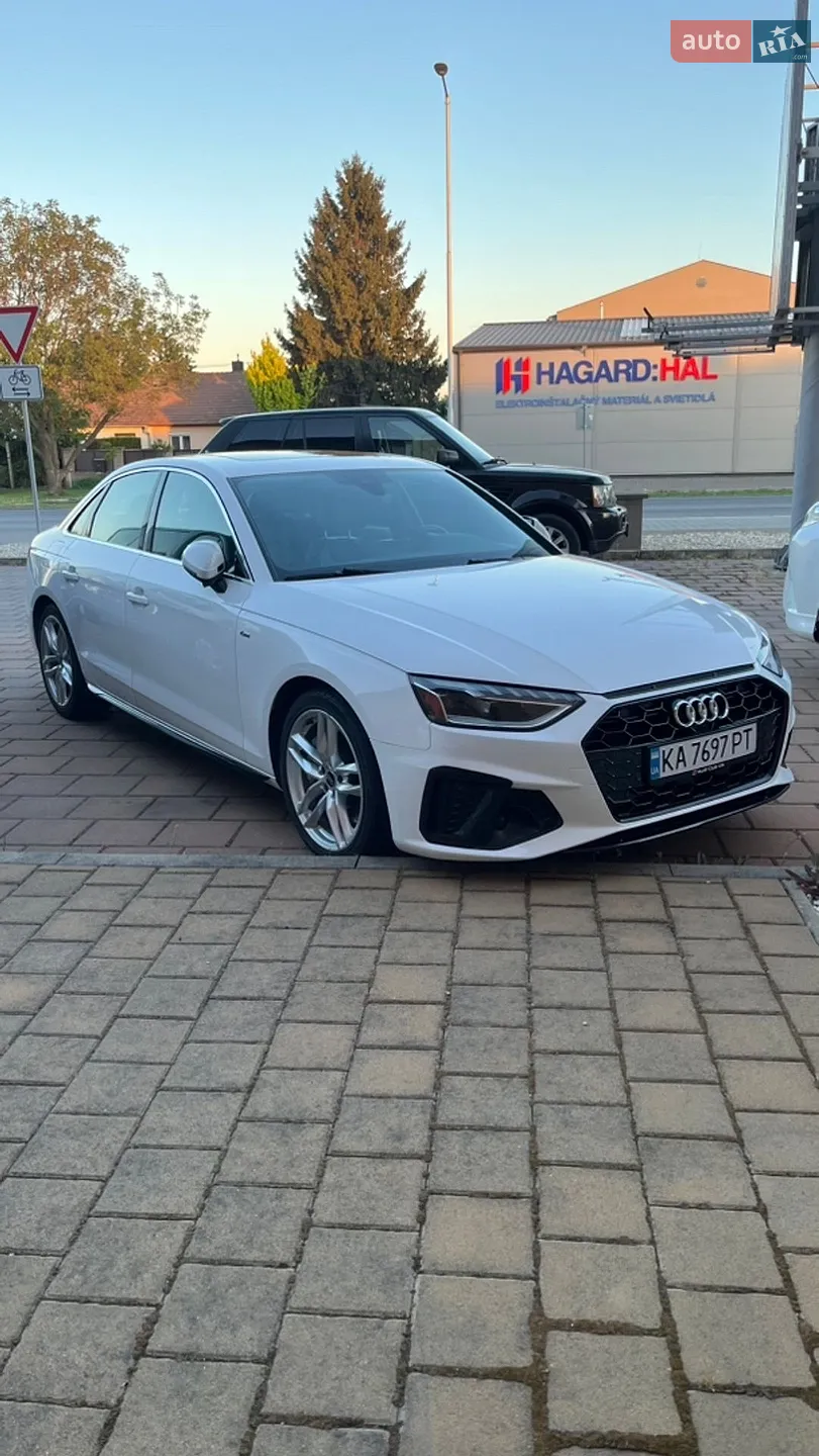 Audi A4, 2022