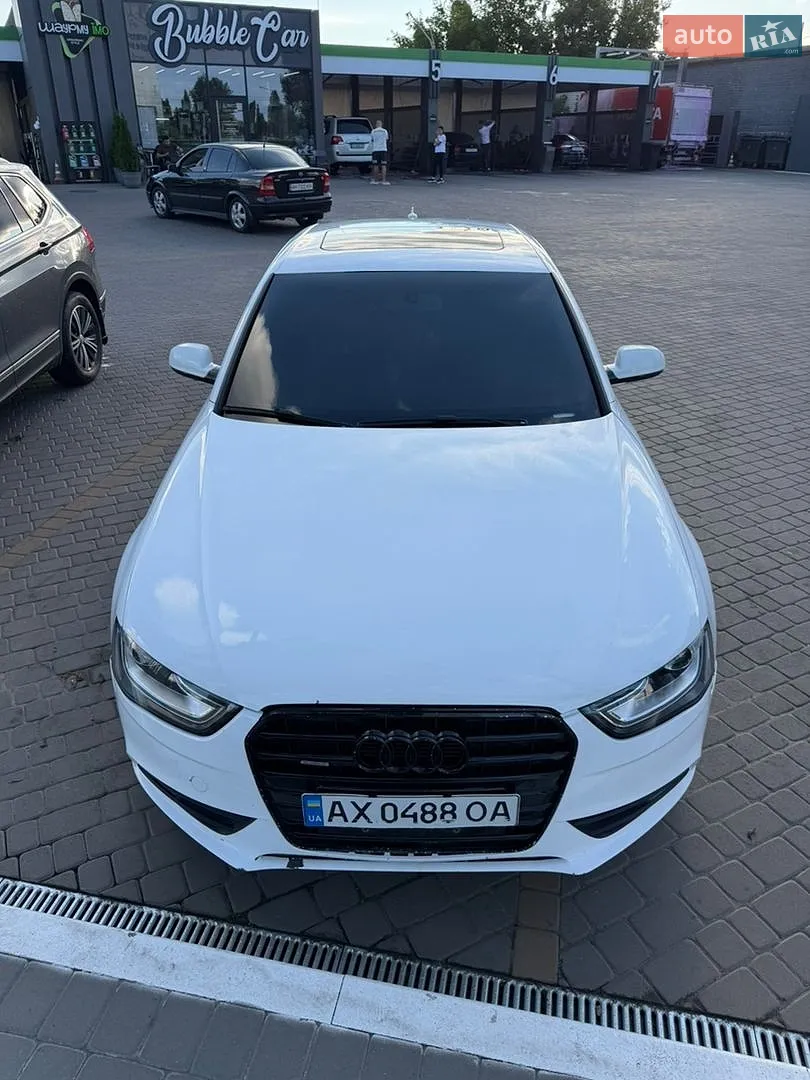 Audi A4, 2012