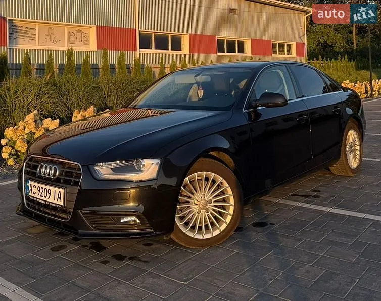 Audi A4, 2013
