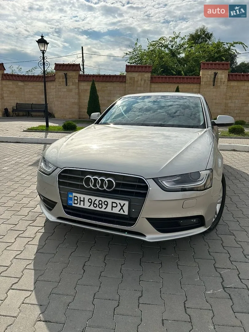 Audi A4, 2012