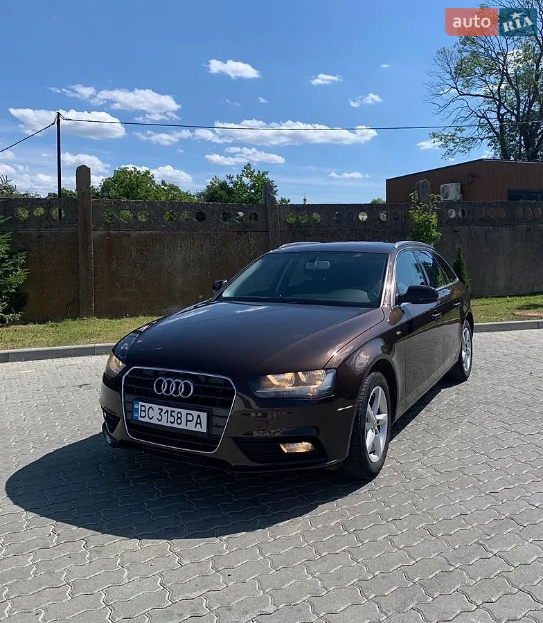 Audi A4, 2012