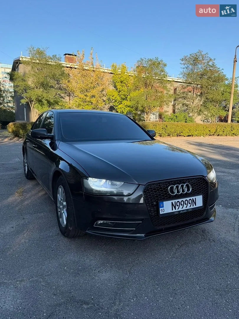 Audi A4, 2012