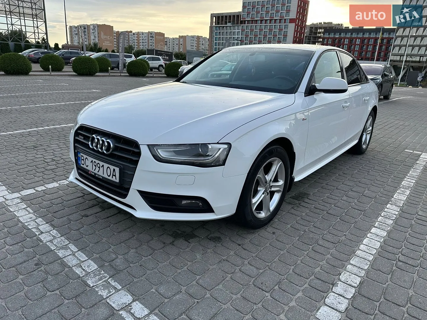 Audi A4, 2013