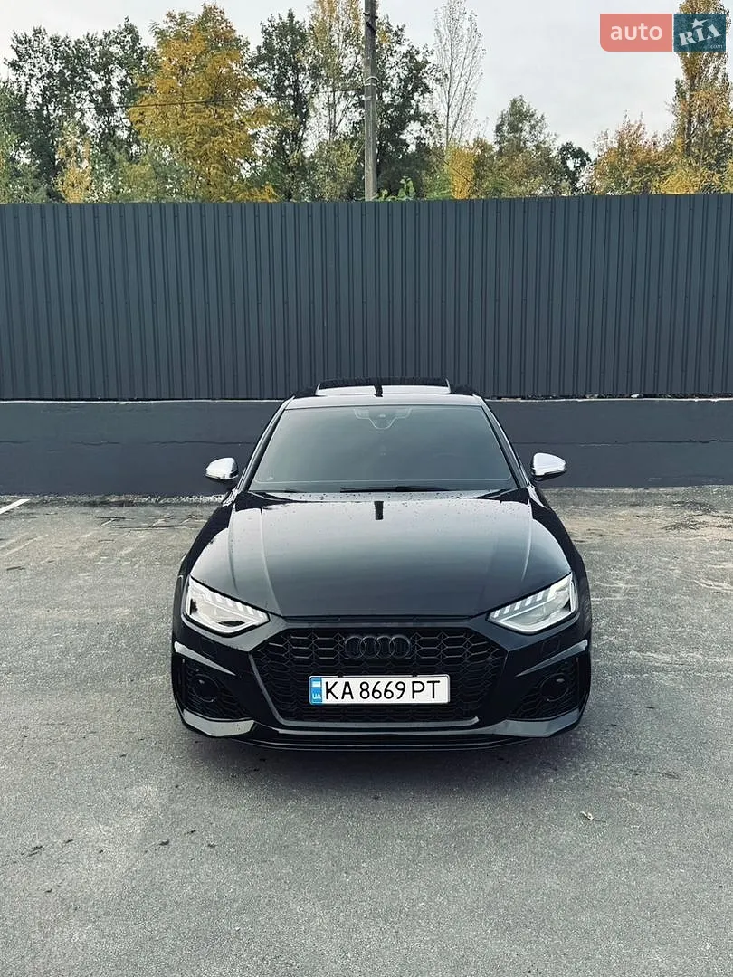 Audi A4, 2021