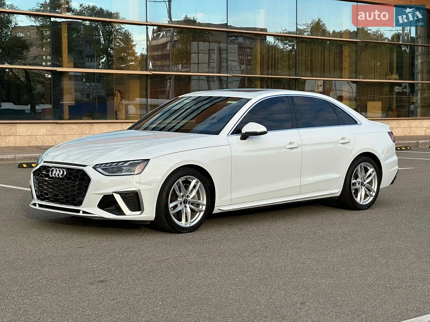 Audi A4, 2022