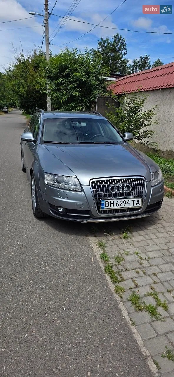 Audi A6 Allroad, 2011