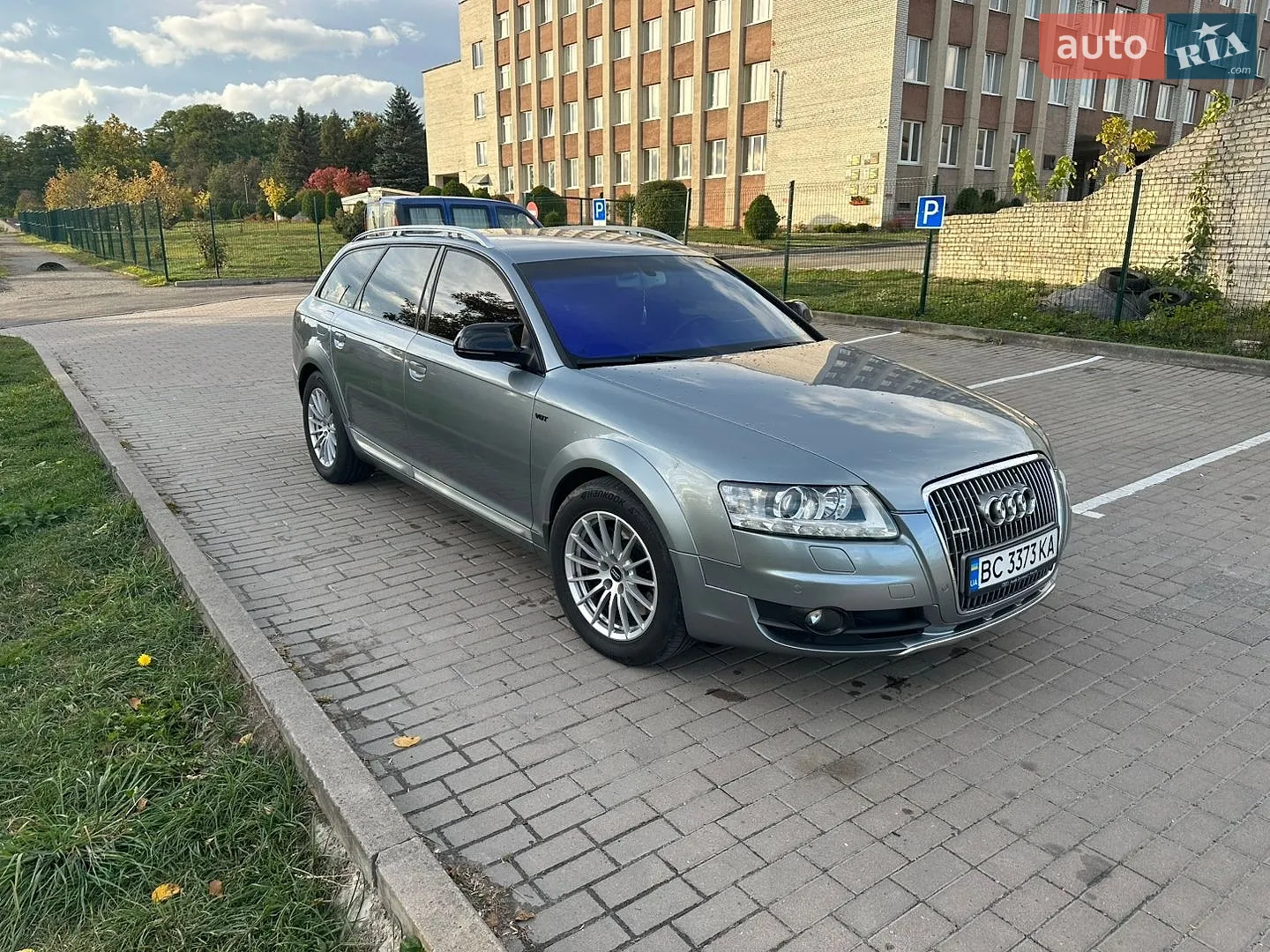 Audi A6 Allroad, 2011