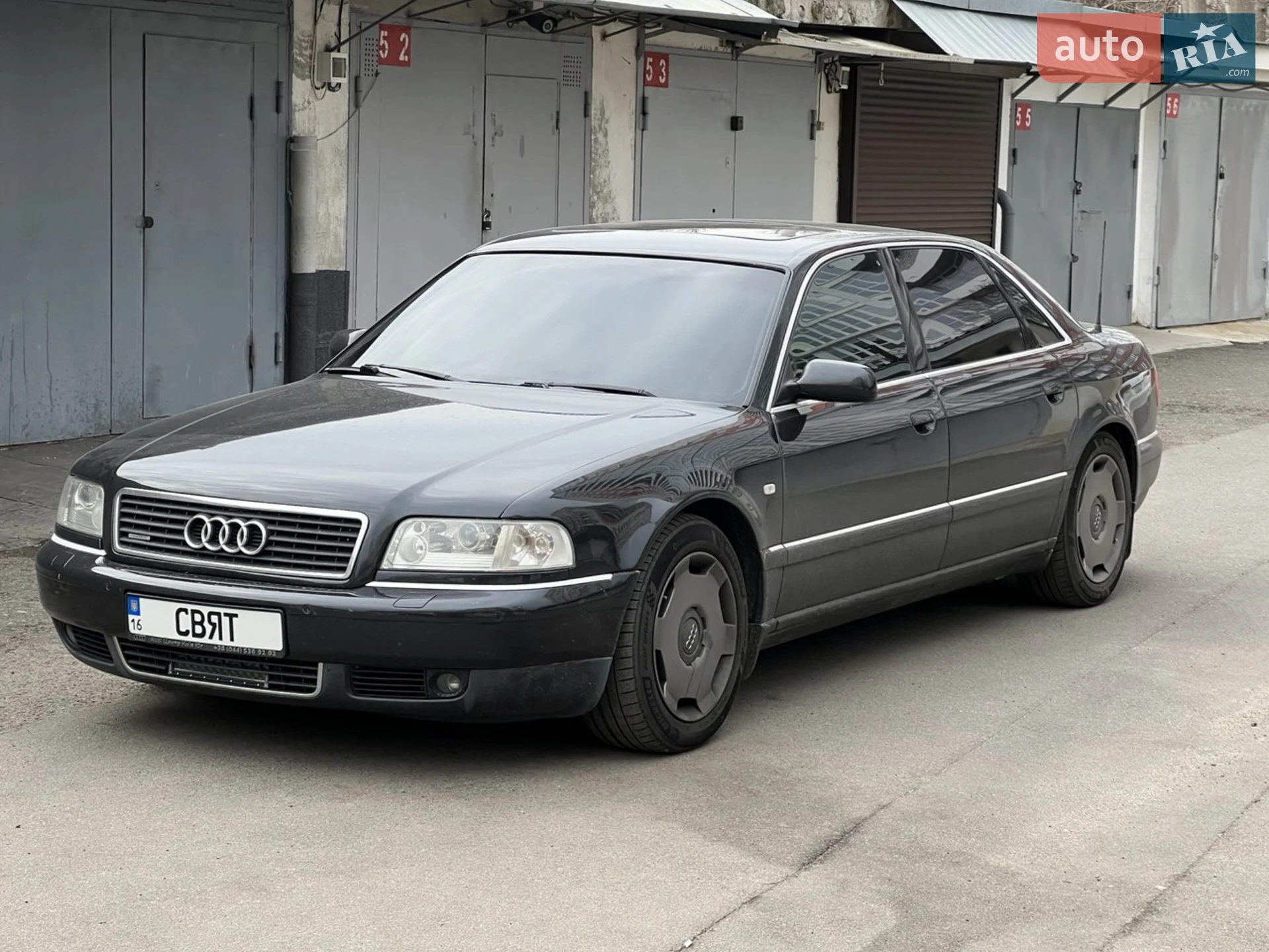 Audi A8, 2001