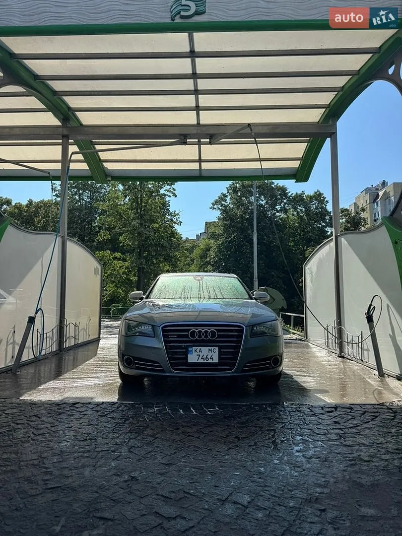 Audi A8, 2013