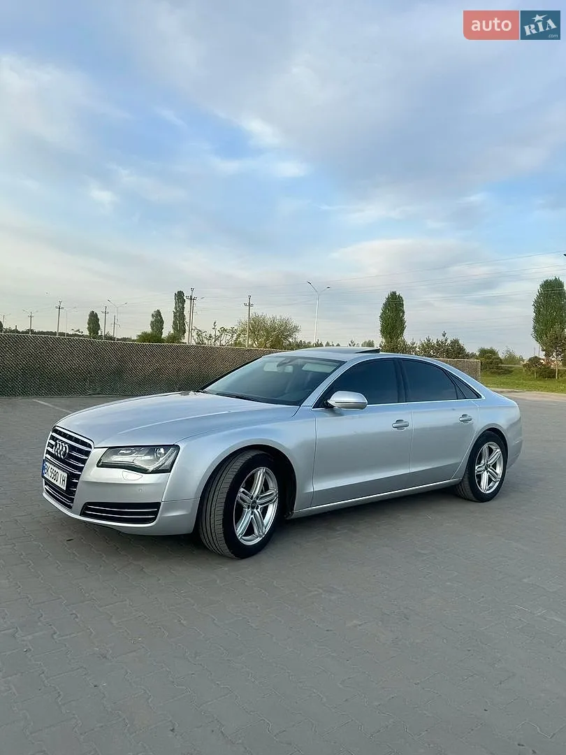 Audi A8, 2012