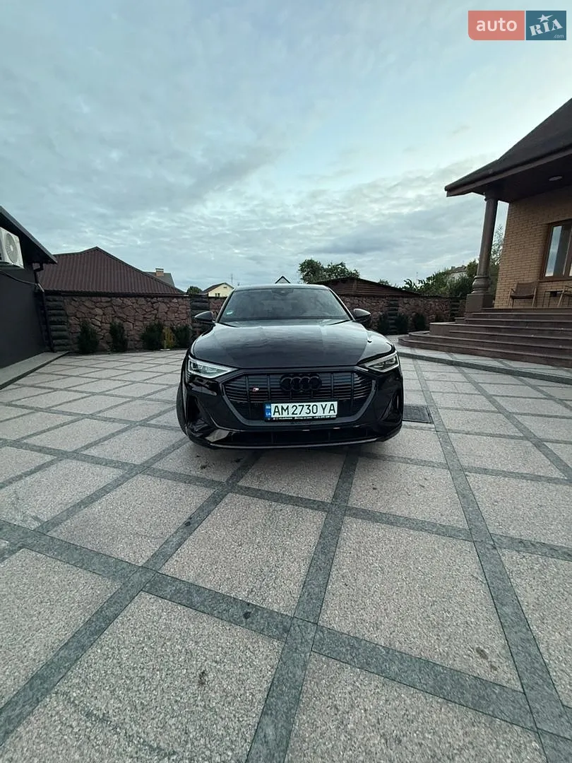 Audi e-tron S Sportback, 2021