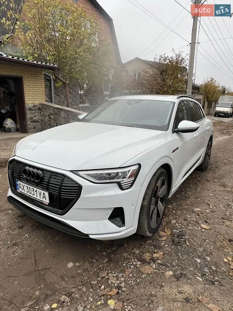 Audi e-tron, 2022