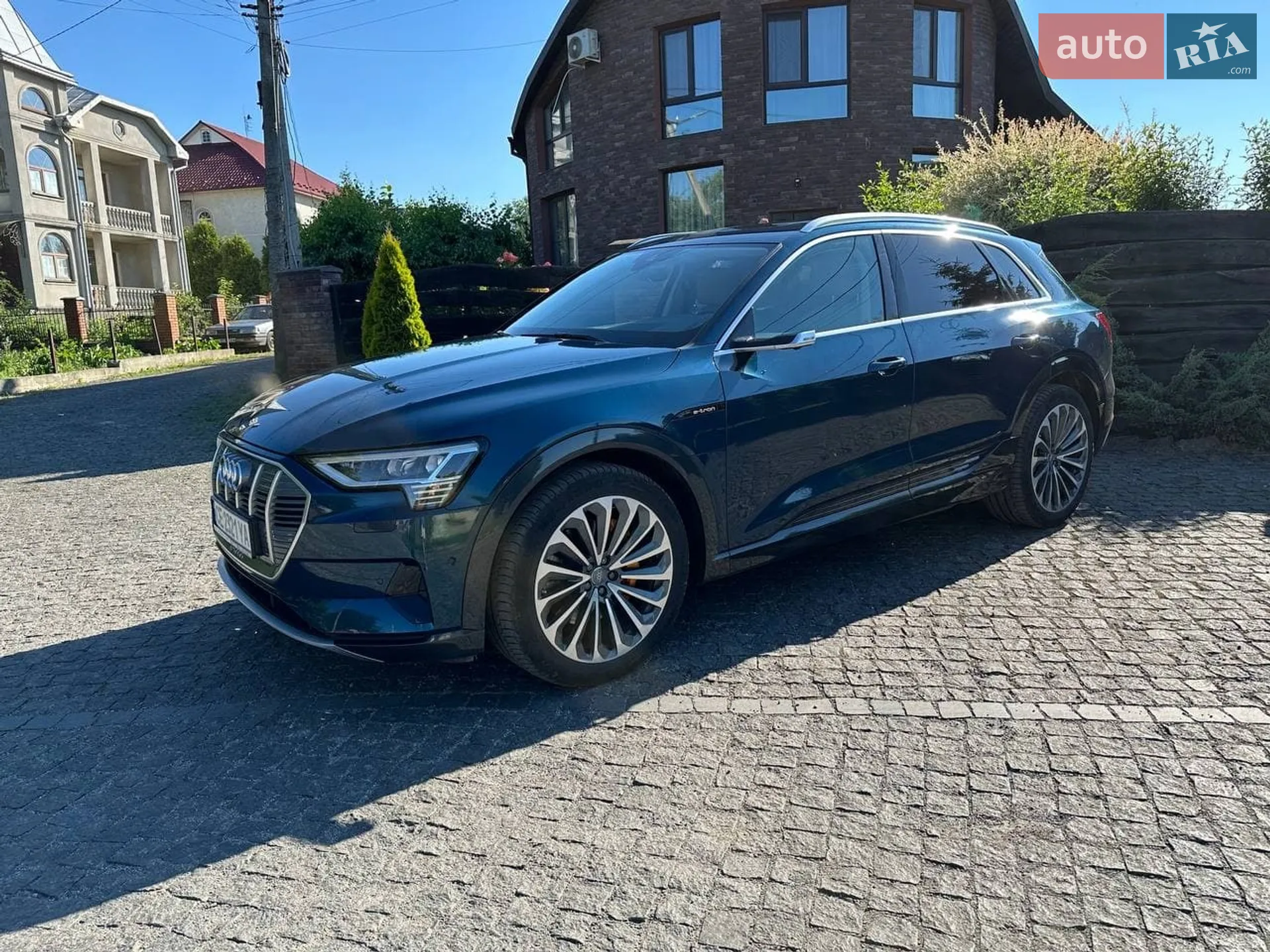 Audi e-tron, 2018