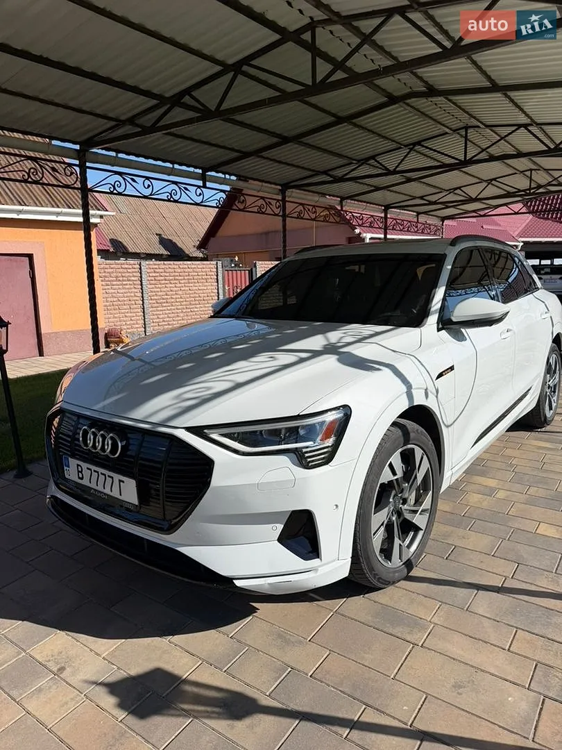 Audi e-tron, 2021