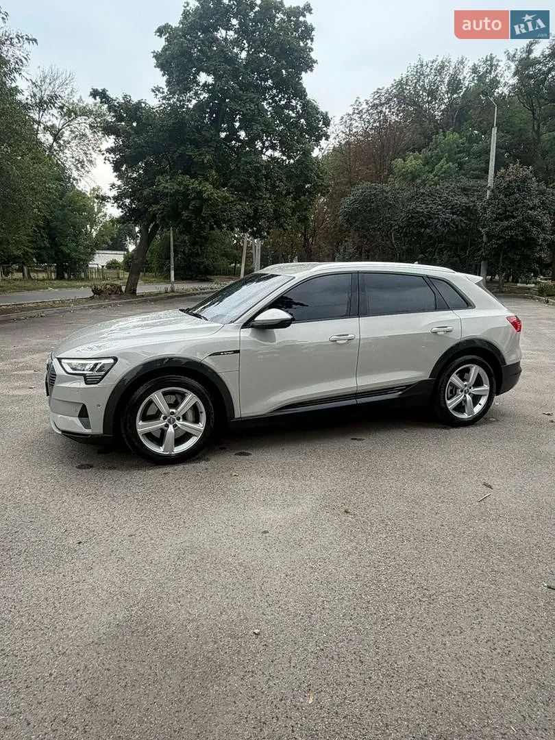 Audi e-tron, 2020