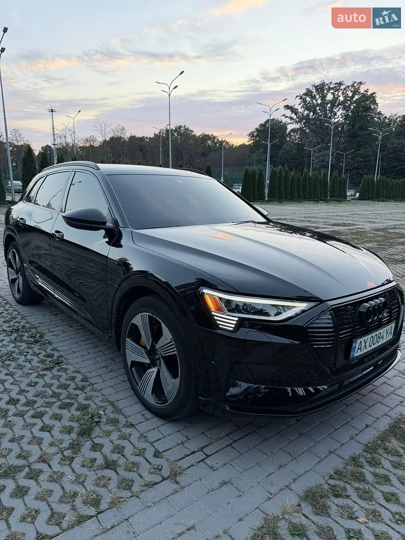 Audi e-tron, 2022