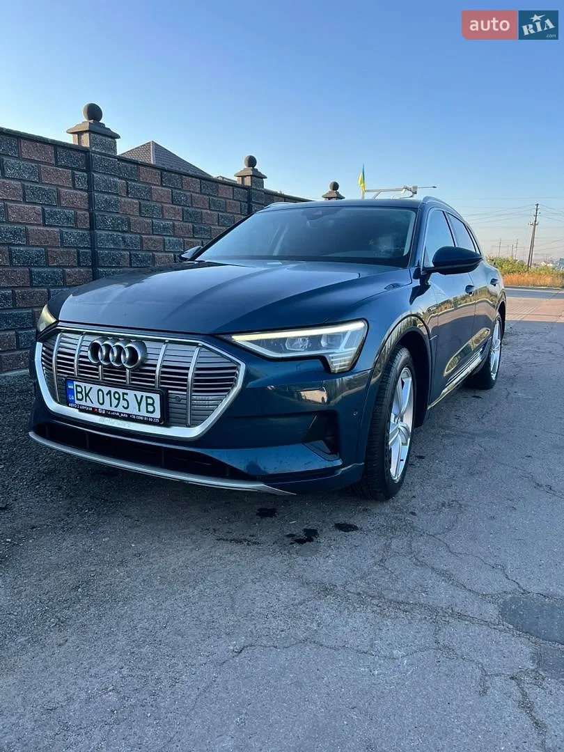 Audi e-tron, 2019
