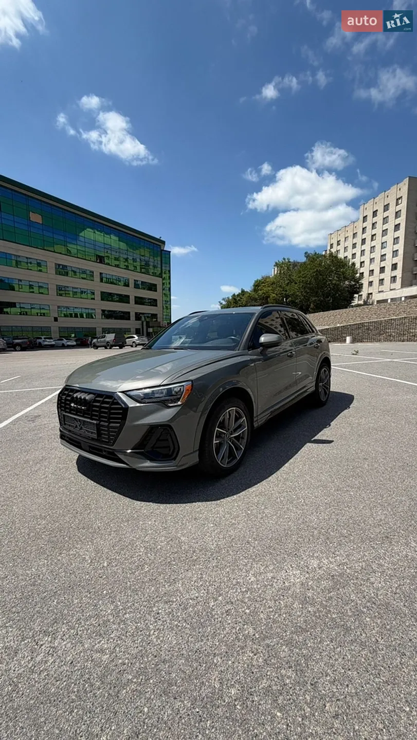 Audi Q3, 2021