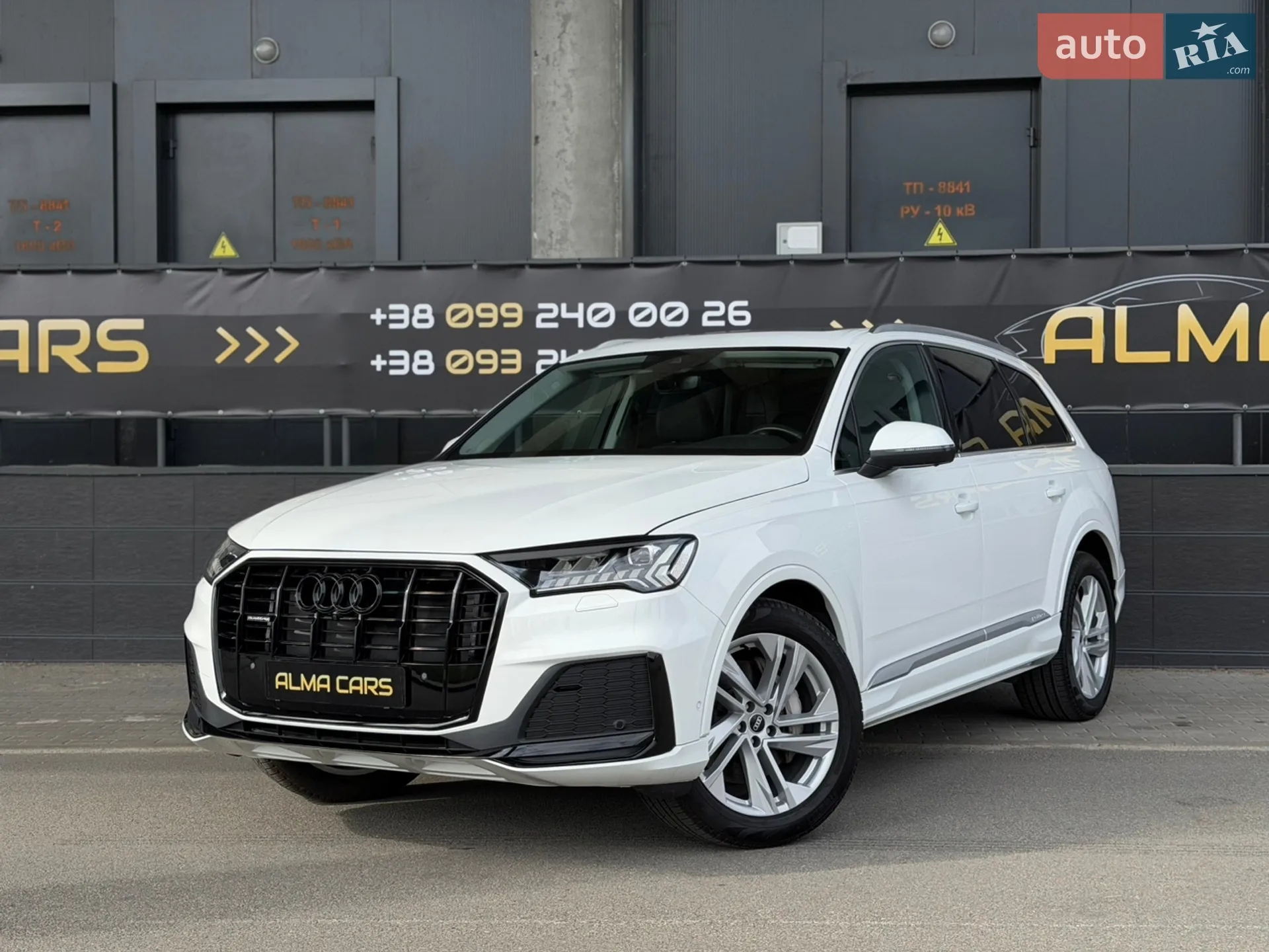 Audi Q7 2021 — 1