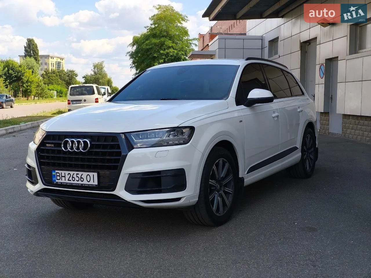 Audi Q7 2016 — 1